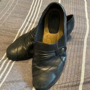 EARTH Origins loafers